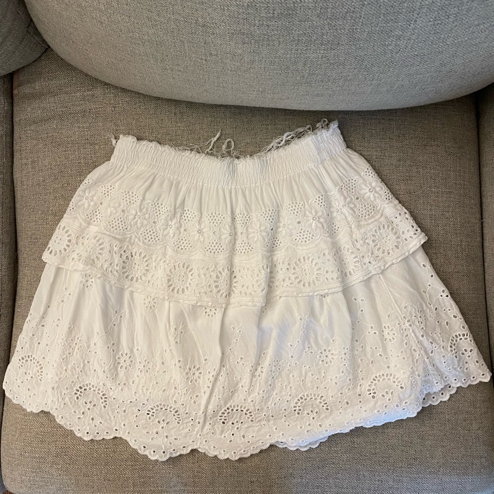 LOVESHACKFANCY WHITE CHARMAINE MINI SKIRT (size small)